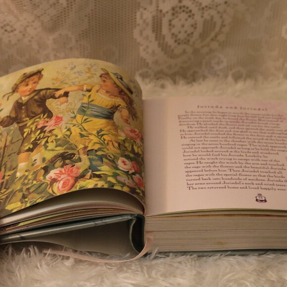 The Little Big Book for Grandmothers 2002 hardcover book great gift - Picture 3 of 3